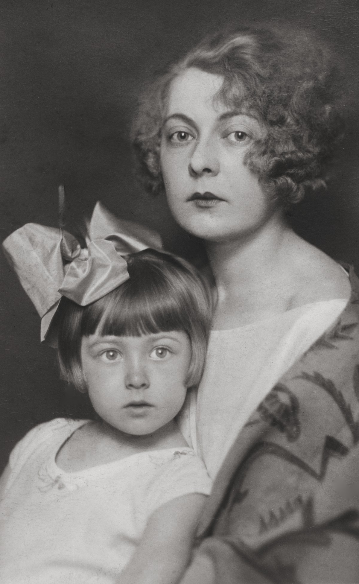 Baronova, age 4, with her mother (1923)
