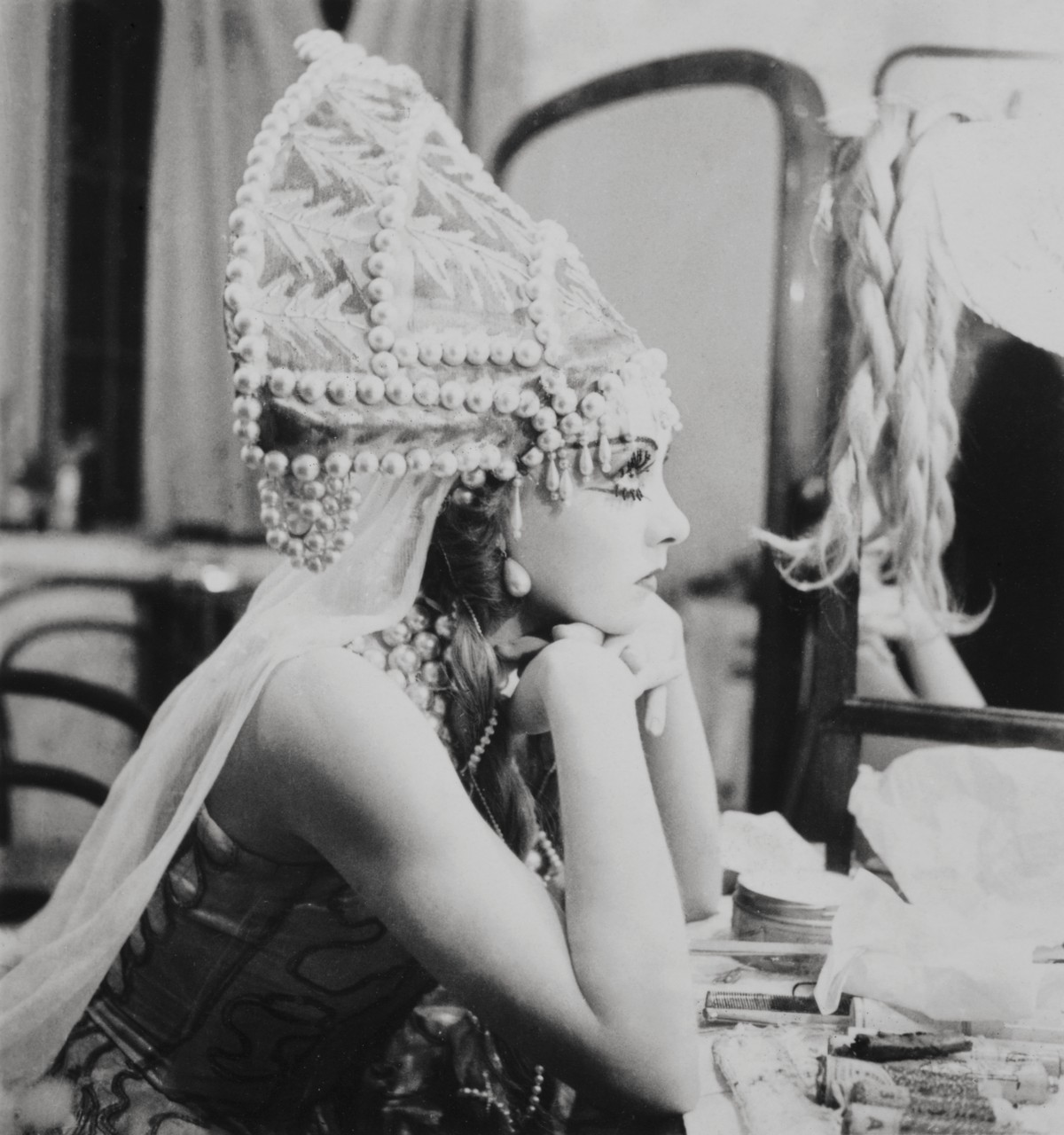 Baronova at dressing table in Thamar costume (1935)